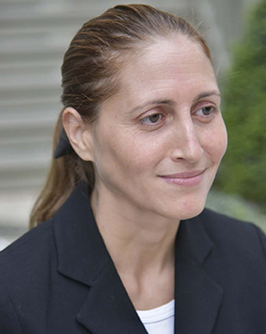 Sra. Cynthia Fleury