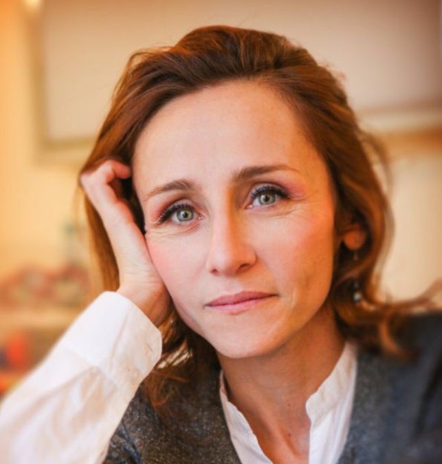 Sra. Sandrine Lagarde